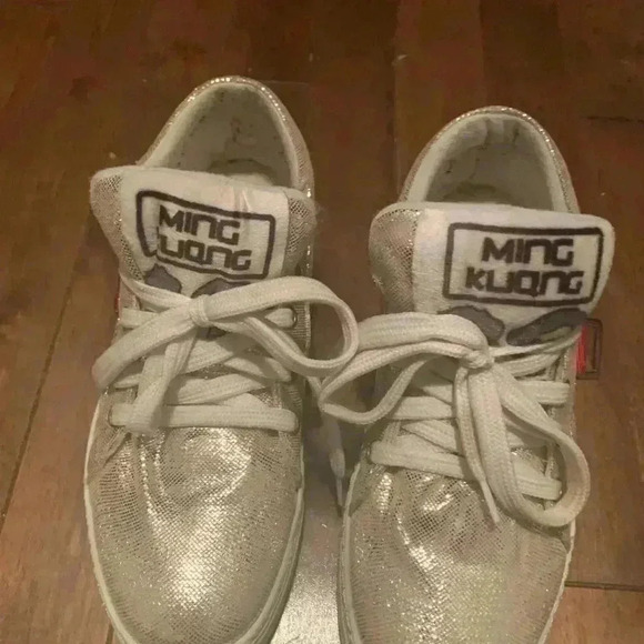 🔥🔥2/30$ 🔥Ming kuang Gold  colour shoes - Picture 5 of 12